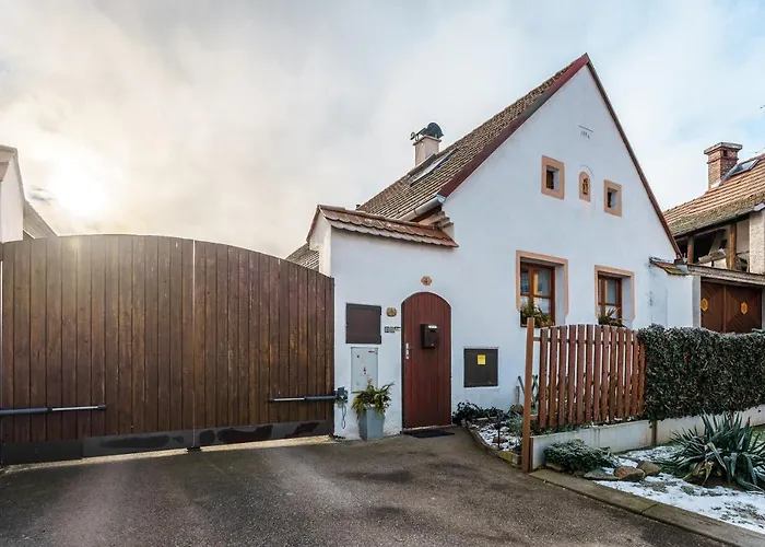 Prizemi Vesnicke Usedlosti - Cozy Village Homestead Apartment